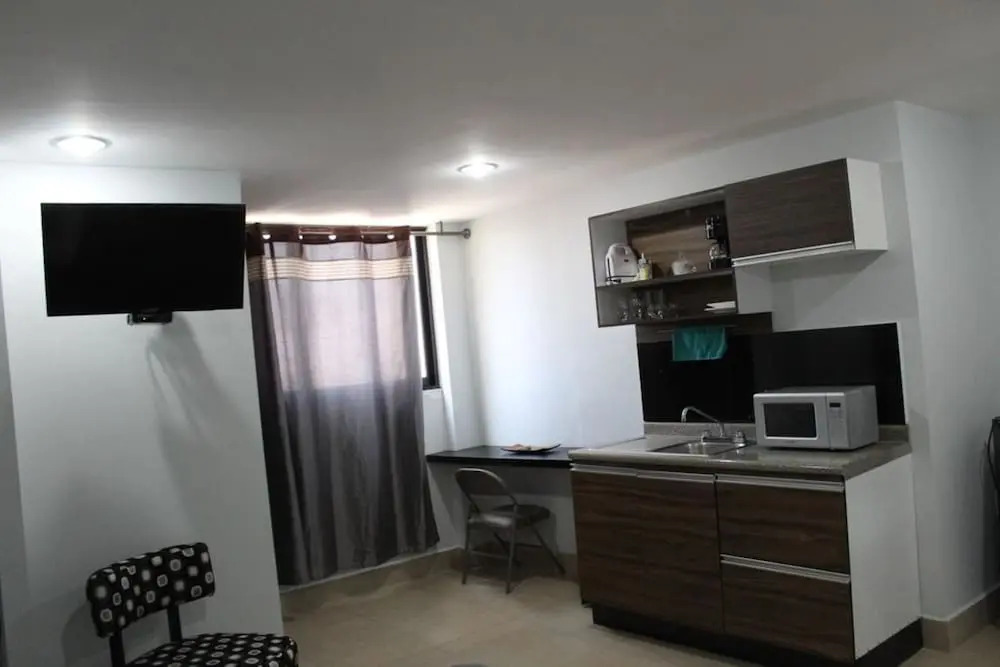 CAPITAL O Lowe Suites
