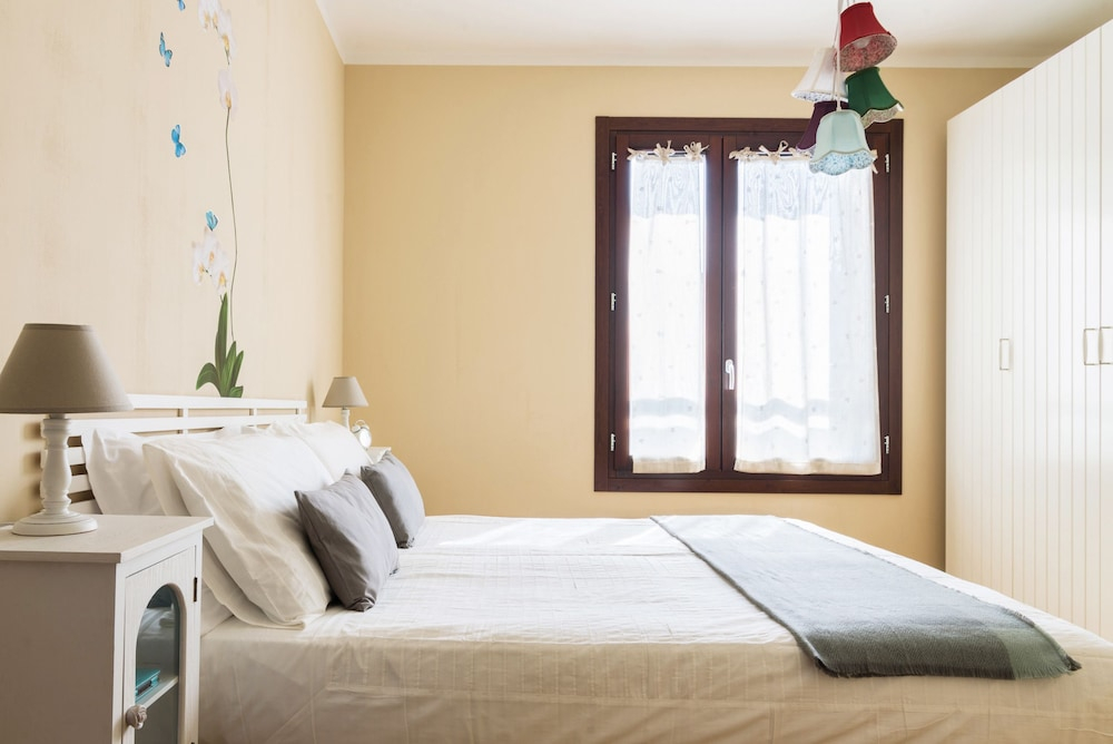 Home at Hotel - Sarca