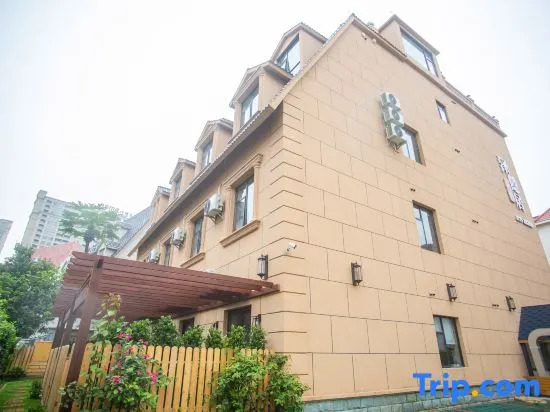 Yintan Zeyinju Hotel