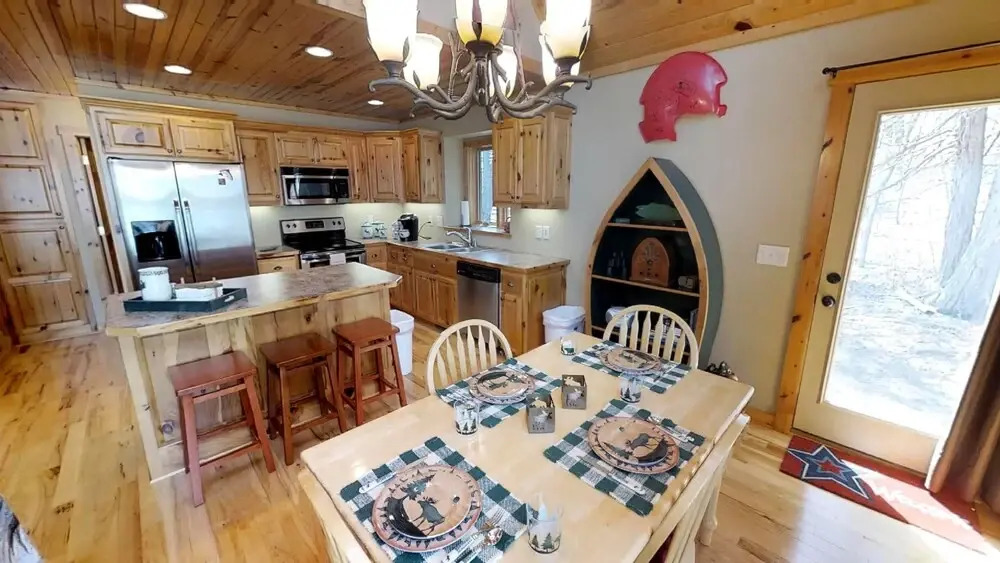Lakefront Hideaway