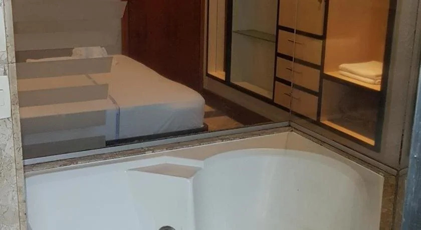 Platinum Hotel