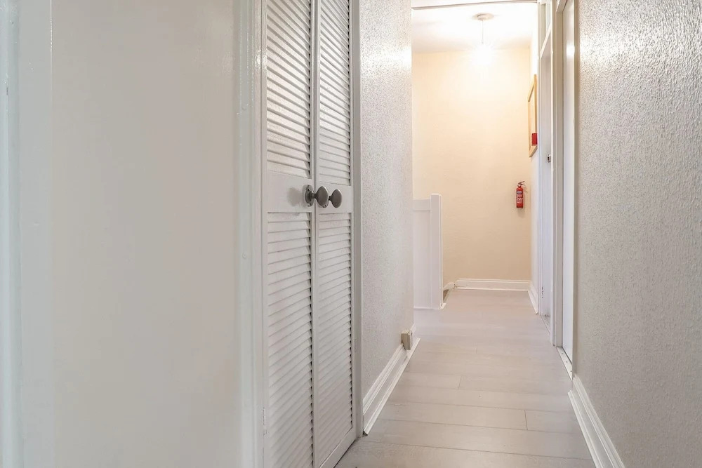OLD Church Road - Deluxe Single Guest Room 4