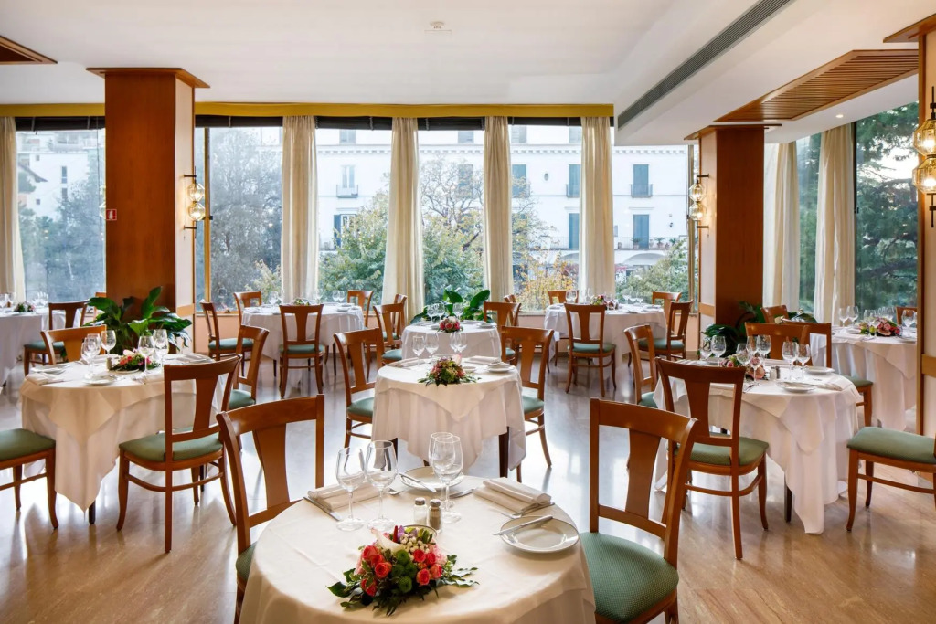 HOTIDAY Room Collection - Sorrento