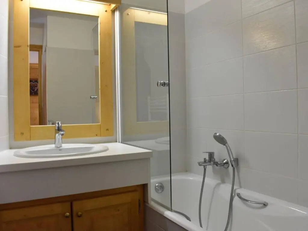 Appartement Méribel, 3 pièces, 6 personnes - FR-1-180-143