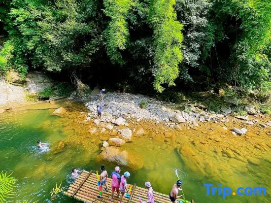 Qingcheng Mountain Wild Resort