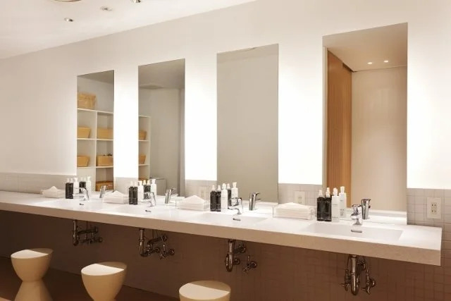 Agnes Hotel Plus