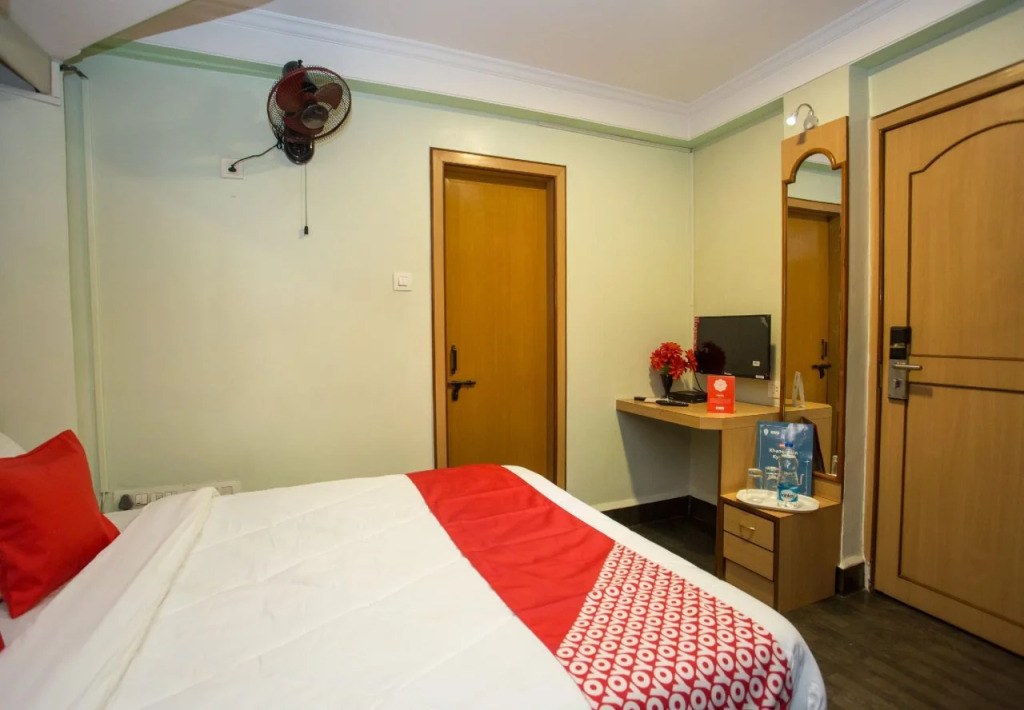 Hotel Padma Krishna