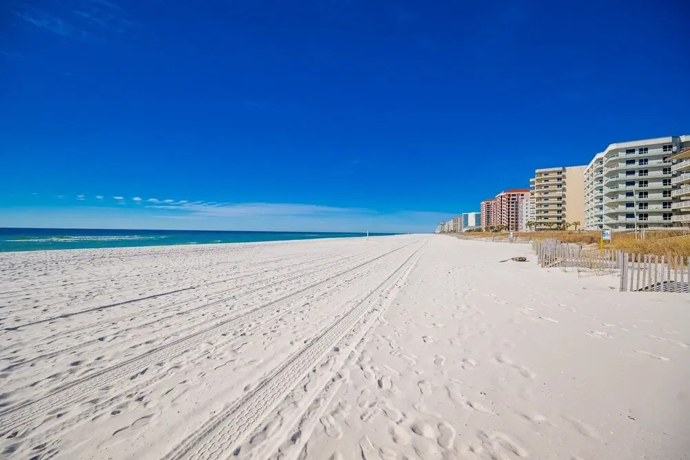 Breakers 43 2 Bedroom Condo