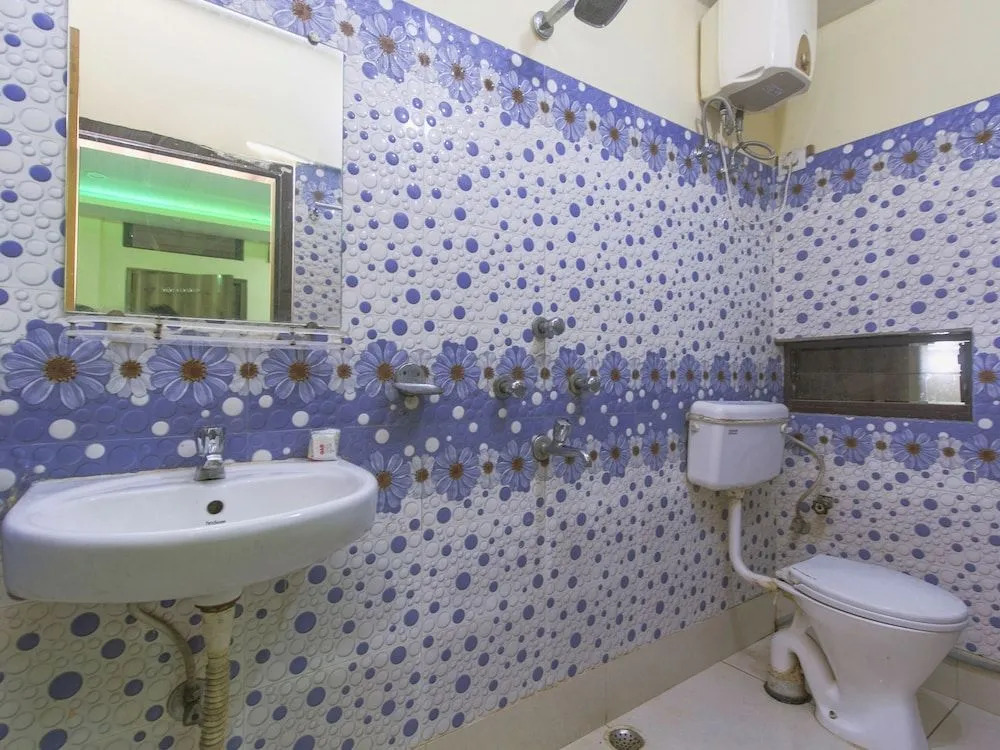 OYO 16792 Bidhan Plaza