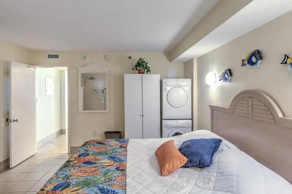 Atlantica I 401 Condo