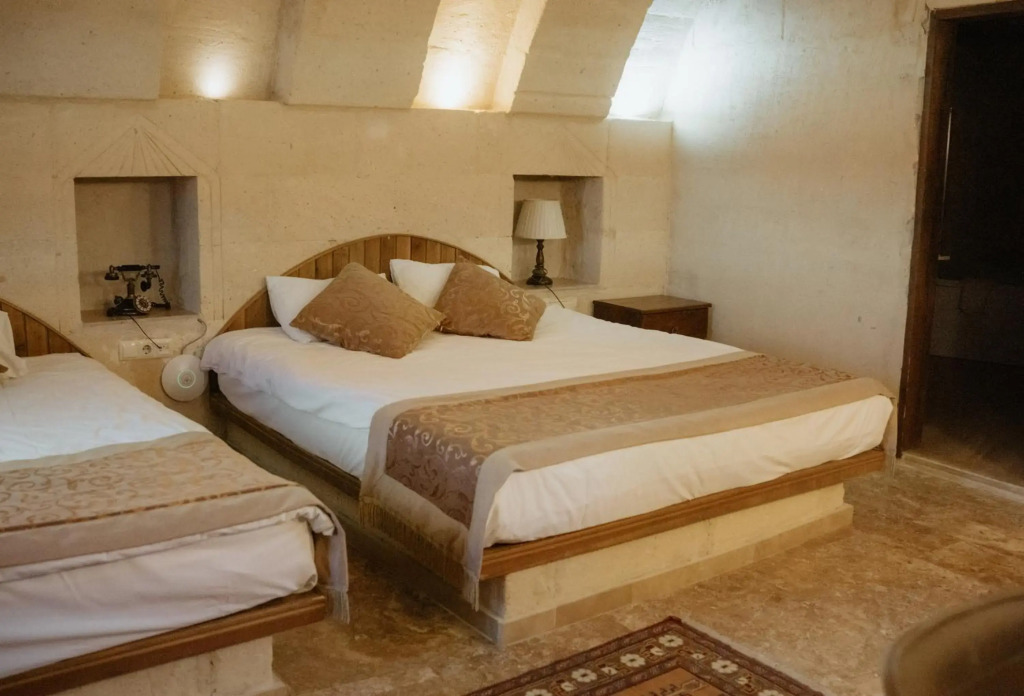 Kismet Cave Mansion