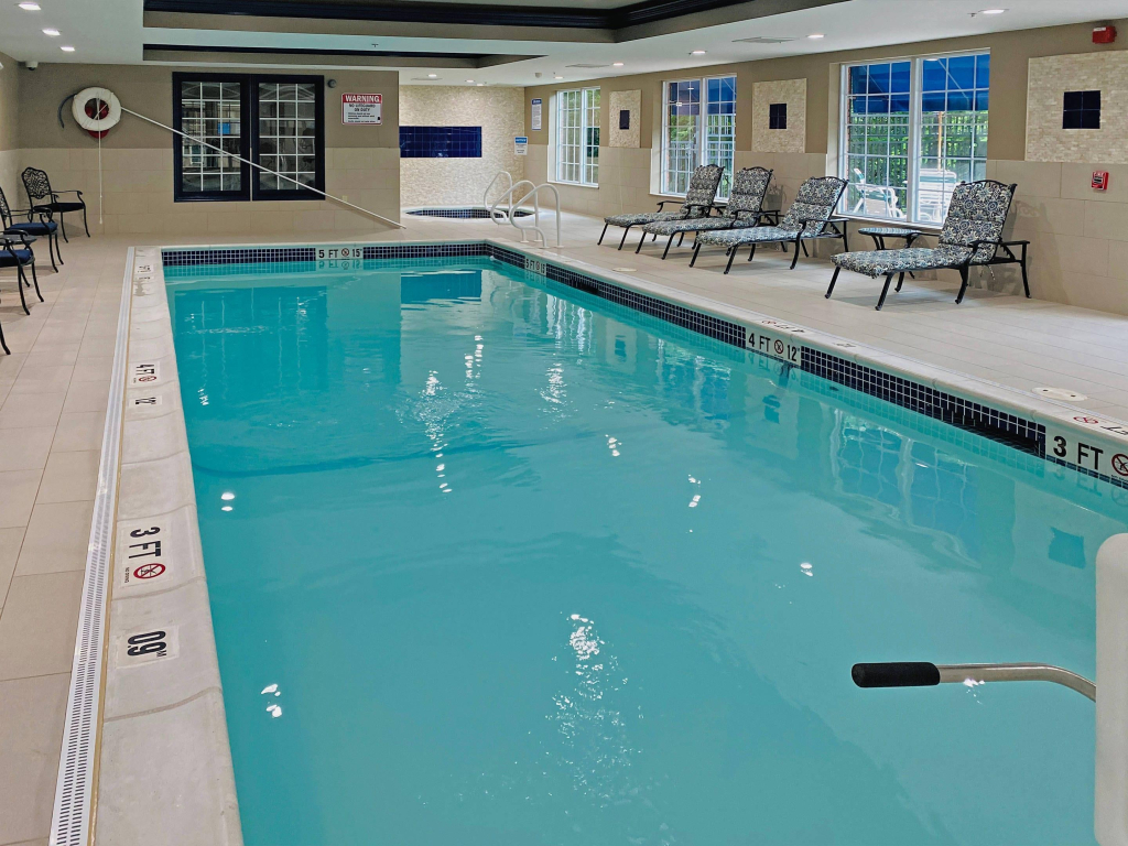 Comfort Inn & Suites Sturbridge-Brimfield