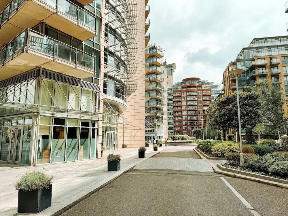 Londonaprt/sleeps6/gym/waterfront/wifi