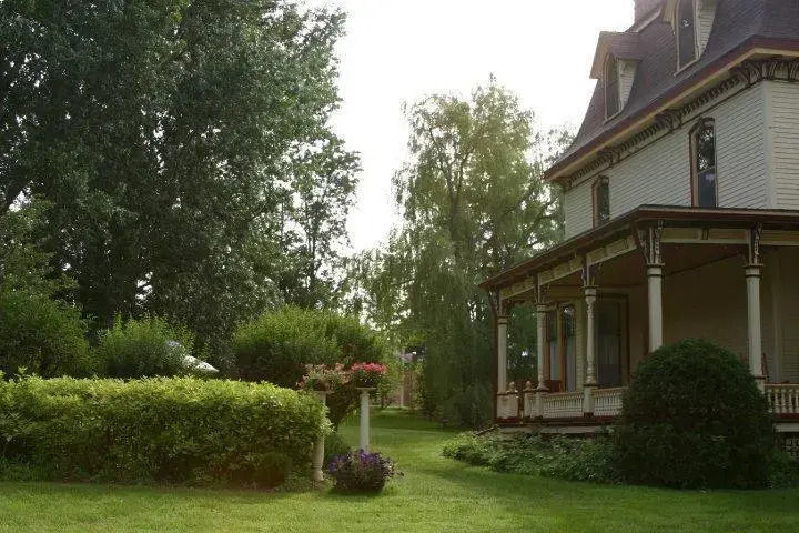 The Clockmakers Inn
