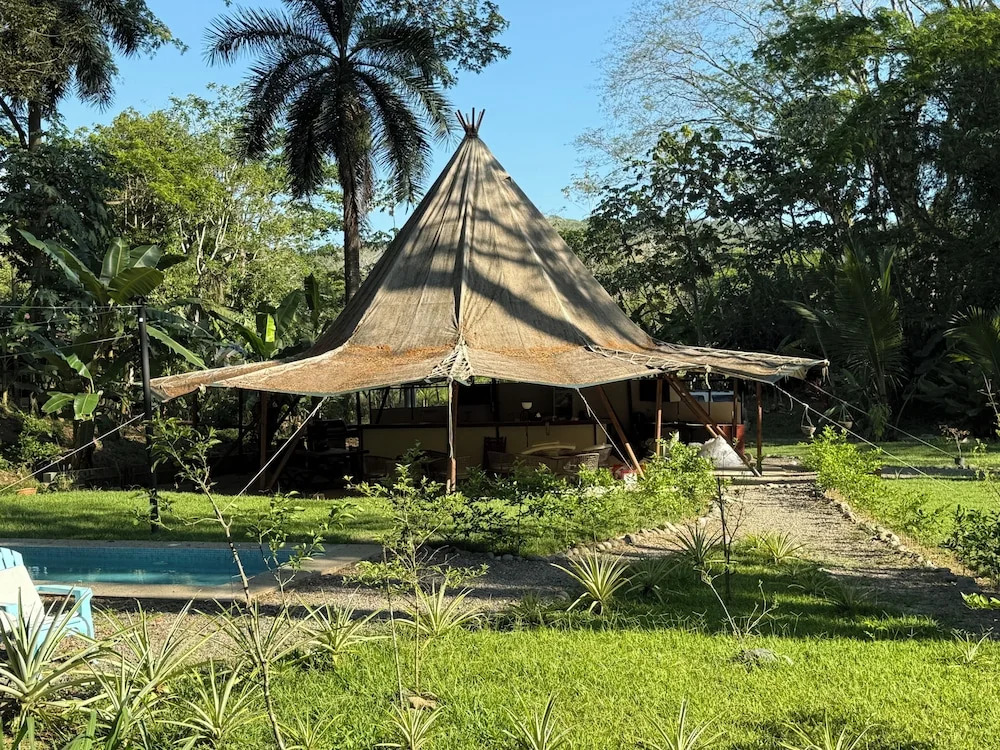 KRITAJNA SAFARi LODGE