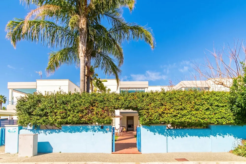Villetta Relax with pool in residence