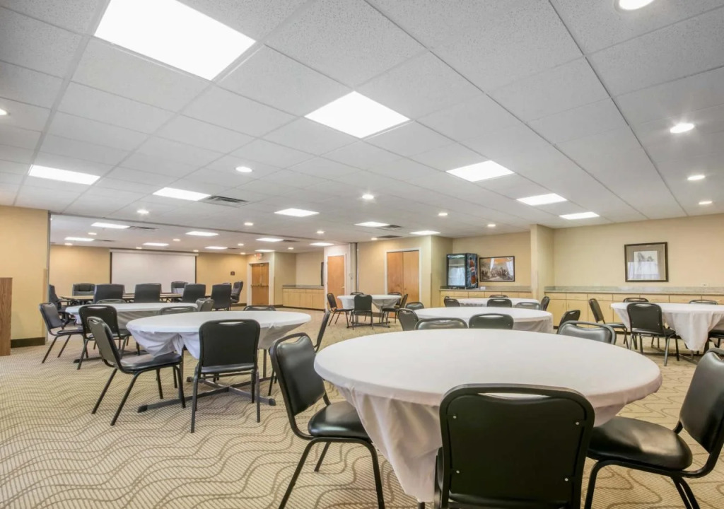 Comfort Suites Louisville Airport