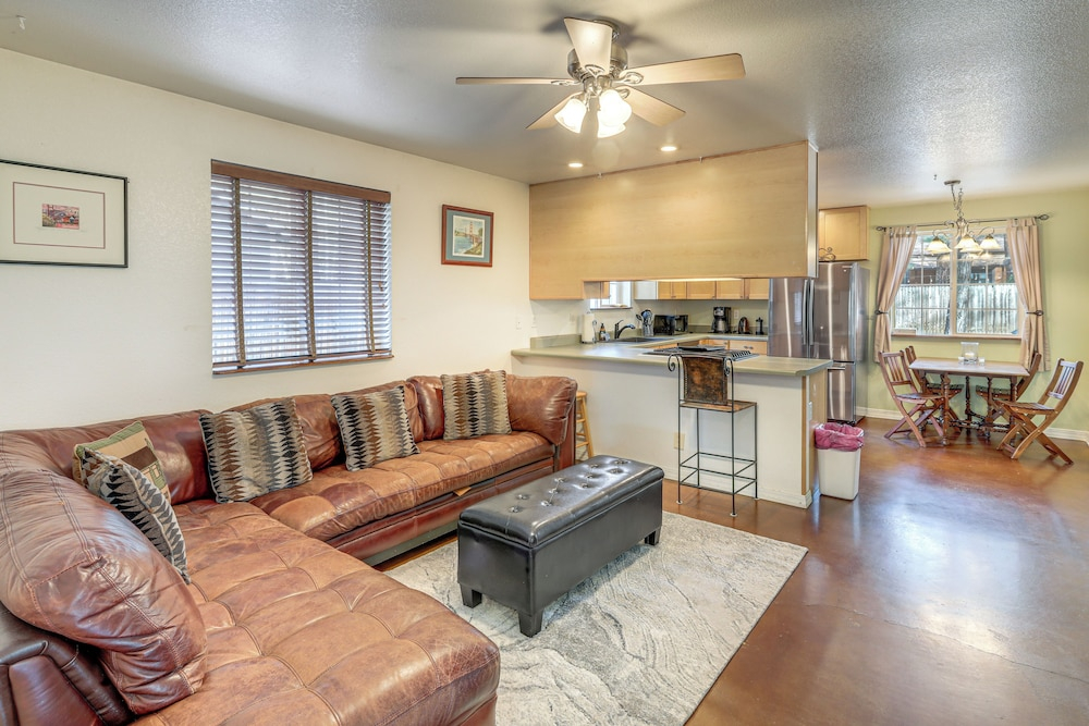 Explore the Coconino Forest! Flagstaff Cottage