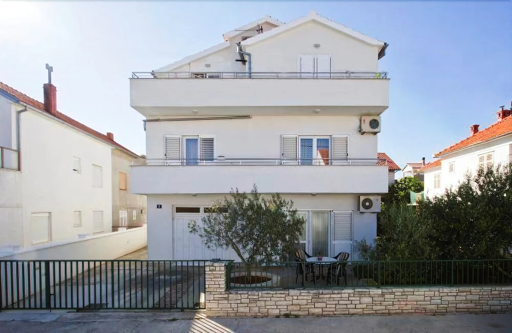 Apartment Mirjana