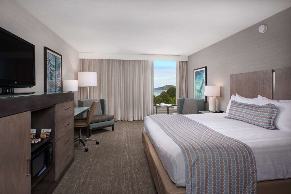 Best Western Plus Agate Beach Inn