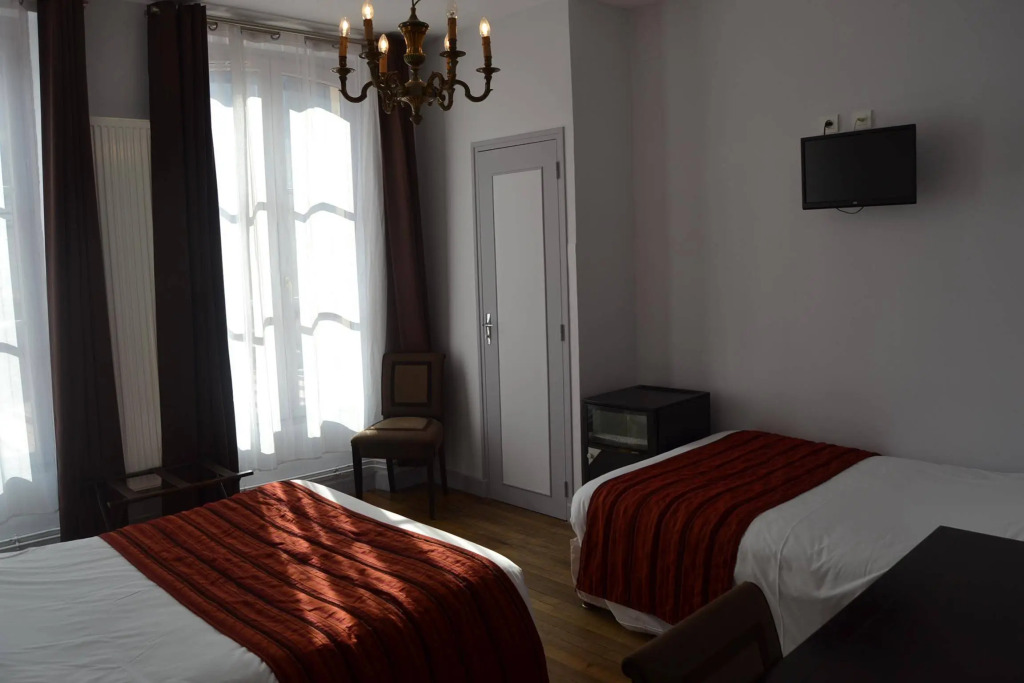 Brit Hotel Comtes De Champagne - Troyes Centre Historique