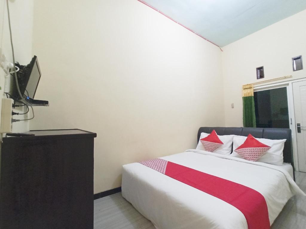 OYO 3298 Bromo Guest House Family