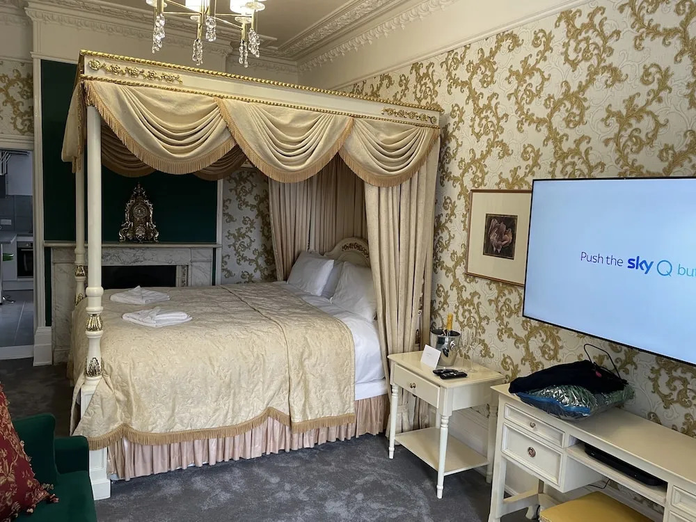 Ashbys Accommodation & Spa hire