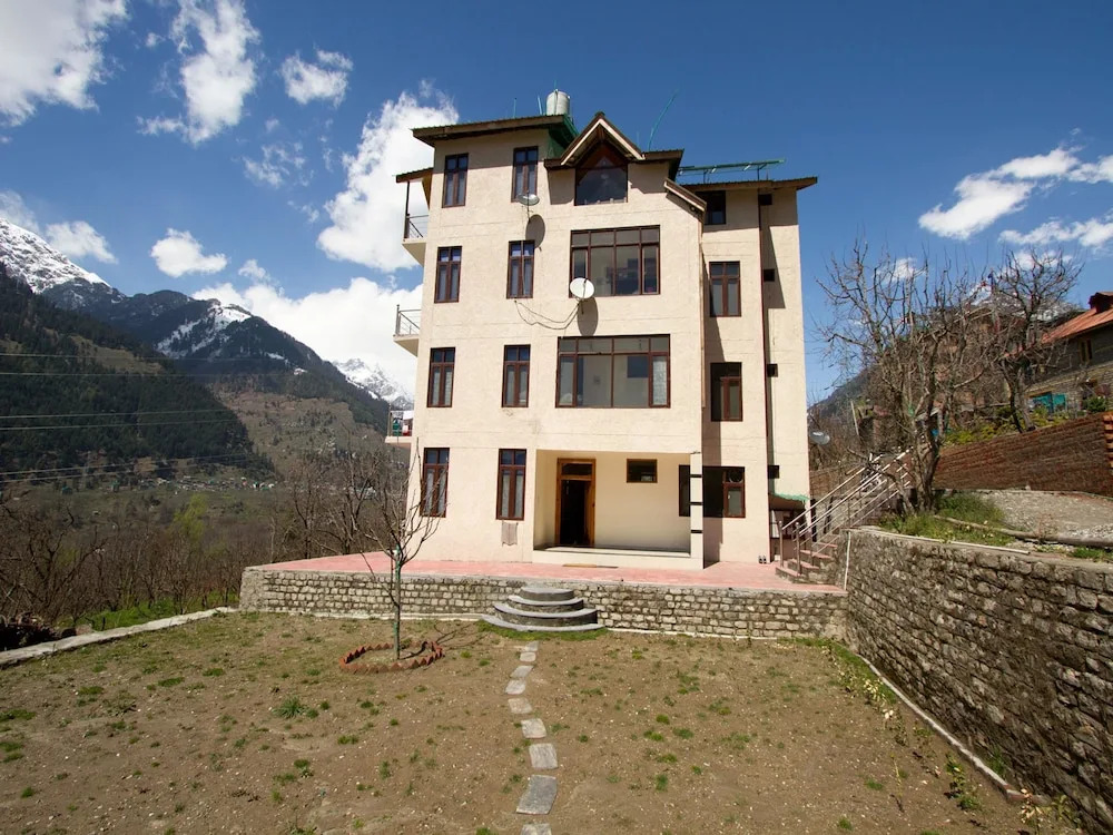 OYO 4719 Hotel WhitePod Manali