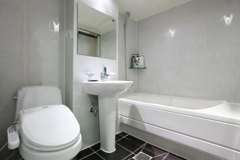 Max Hotel