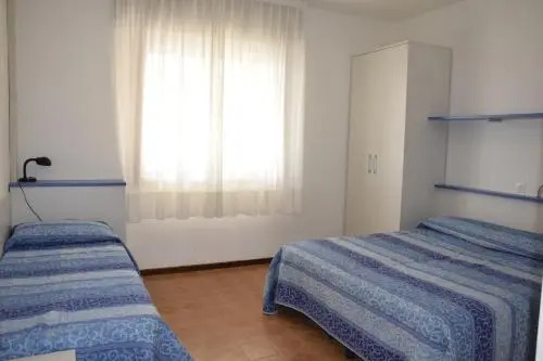 Vistamare Apartments