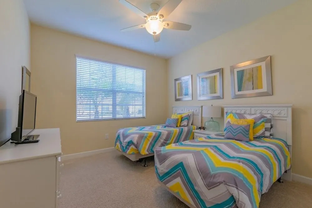 Paradise Palm 5 Bedroom Home