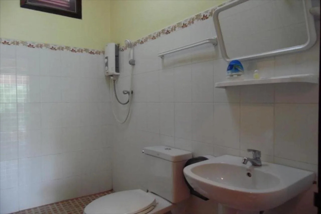 Villa Somphong