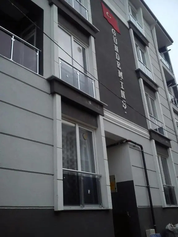 C.C Home Sui̇t Apart