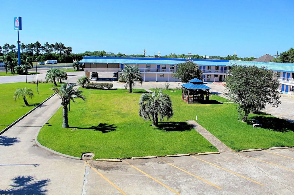 Motel 6-Winnie, TX