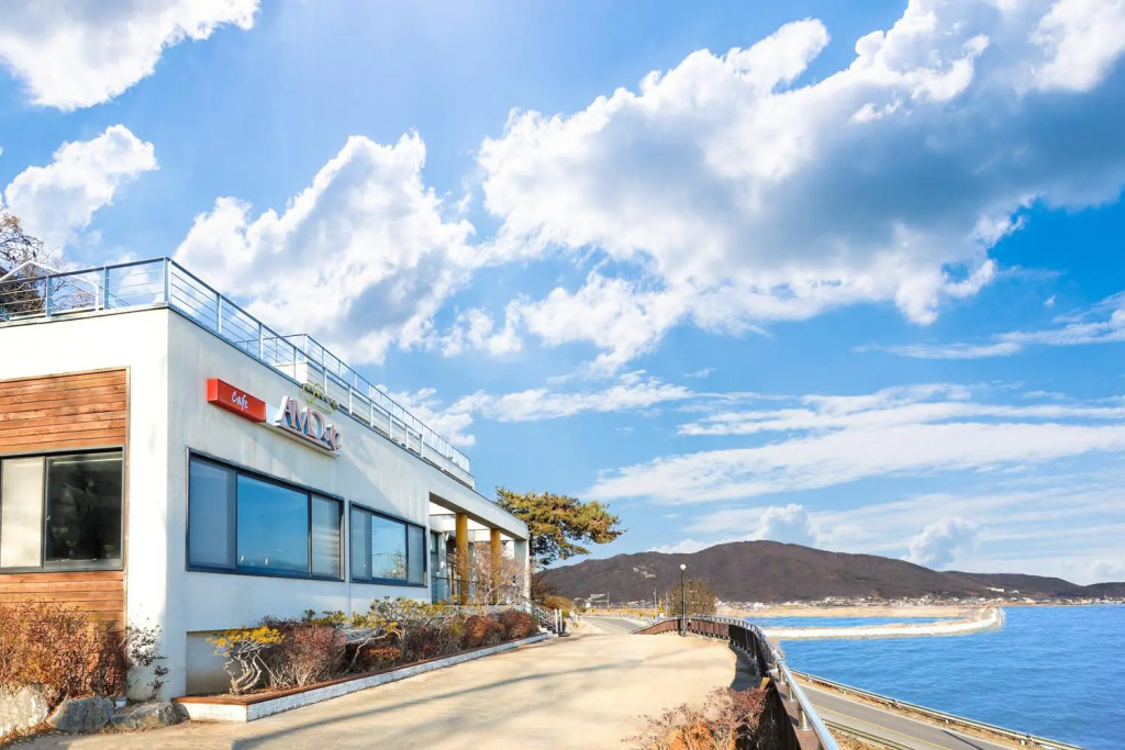 Ganghwa Cafe Pension Amote