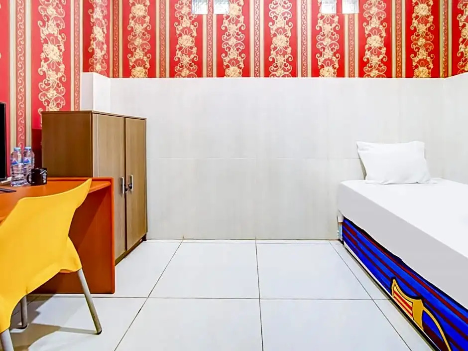 OYO Life 3103 Opo Homestay & Kost