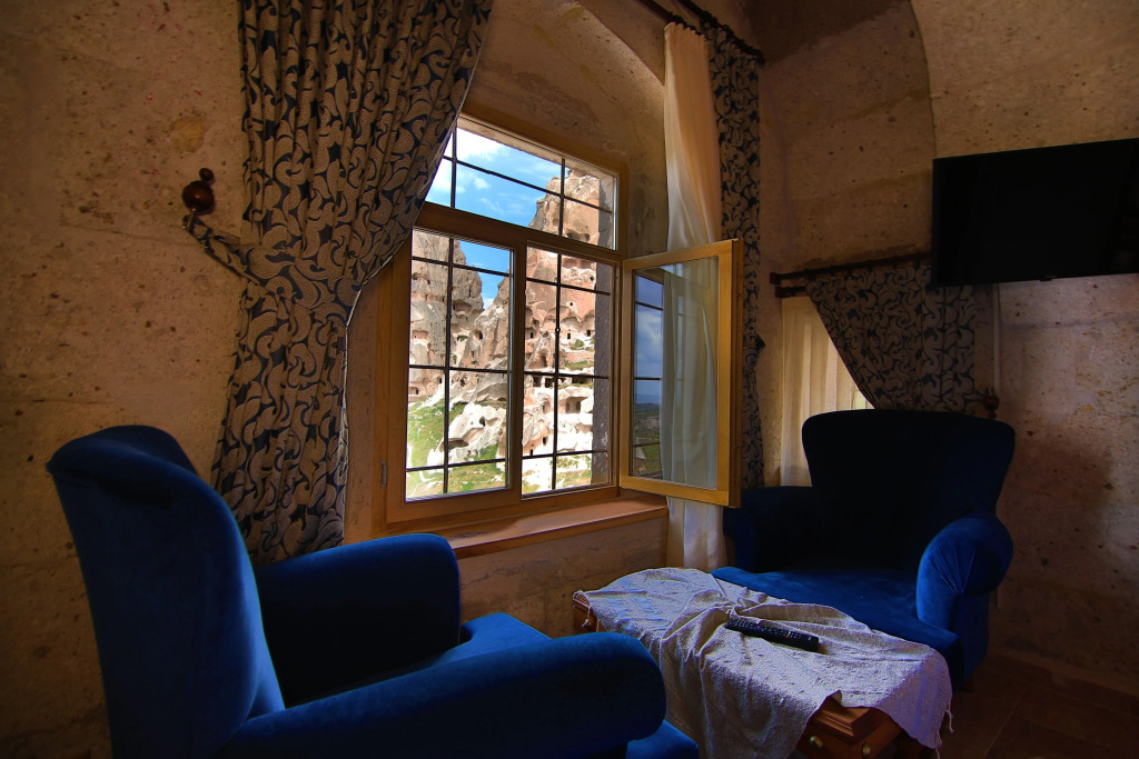 Caldera Cave Hotel