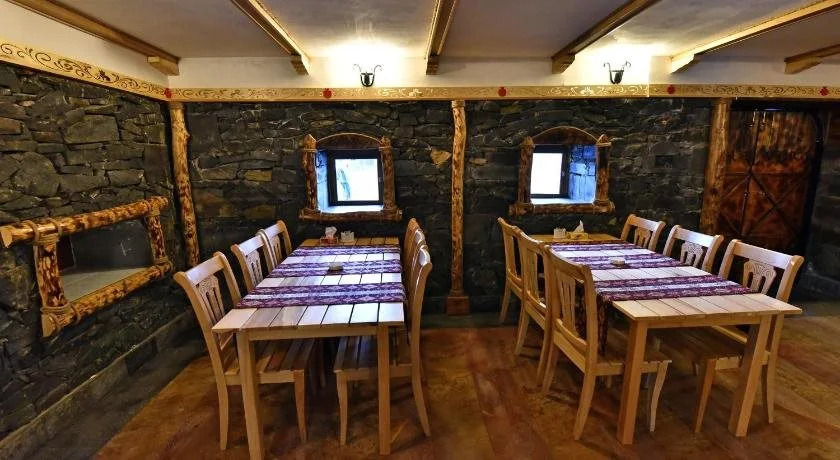 Haghpat Hotel