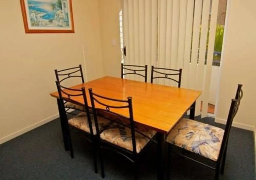 Blue Water Bay Luxury Villas - Southport