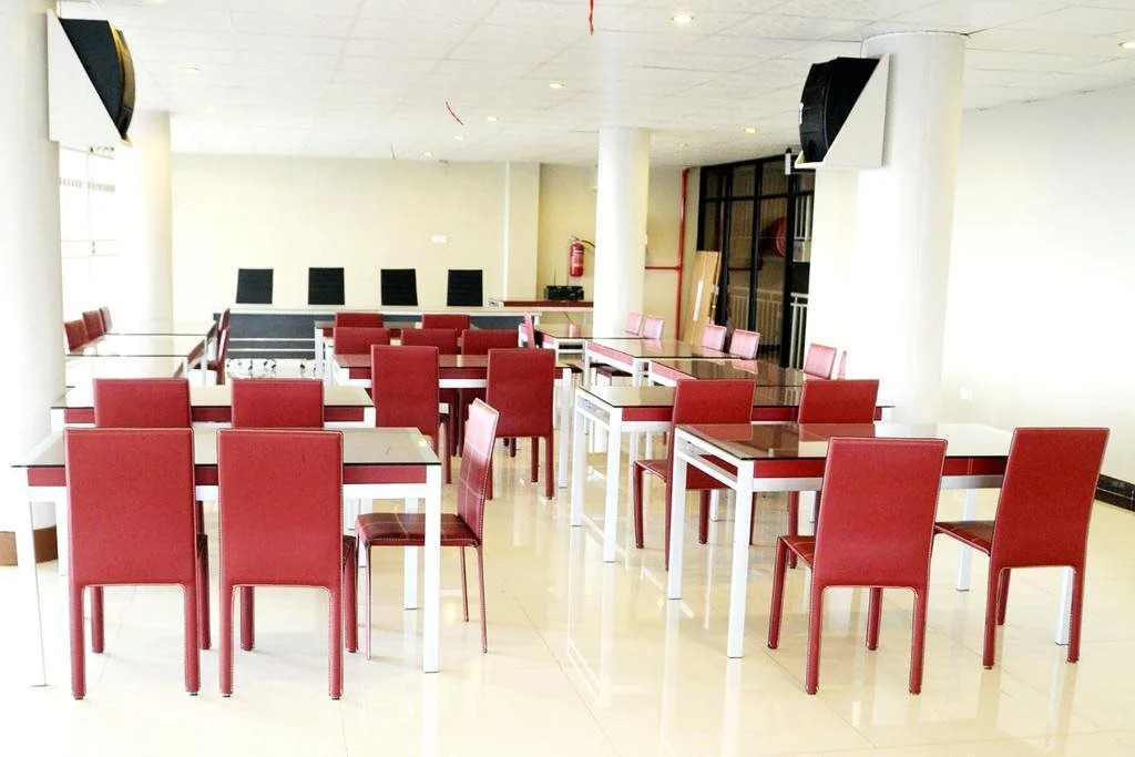 Ravens Hotel