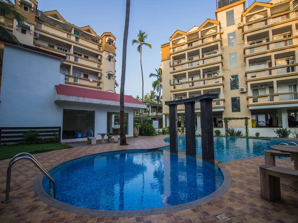 OYO 12953 Home Pool View 2BHK Arpora