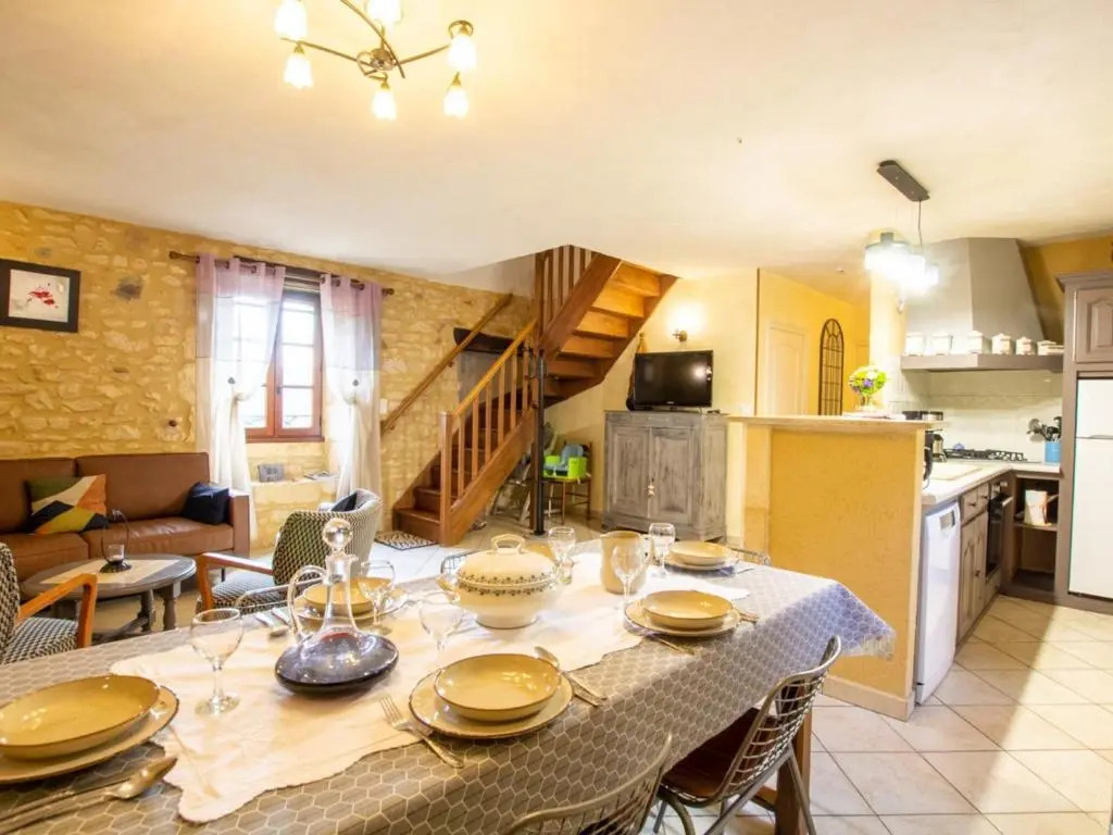 Maison familiale de caractère à Limeuil avec WiFi - FR-1-616-176