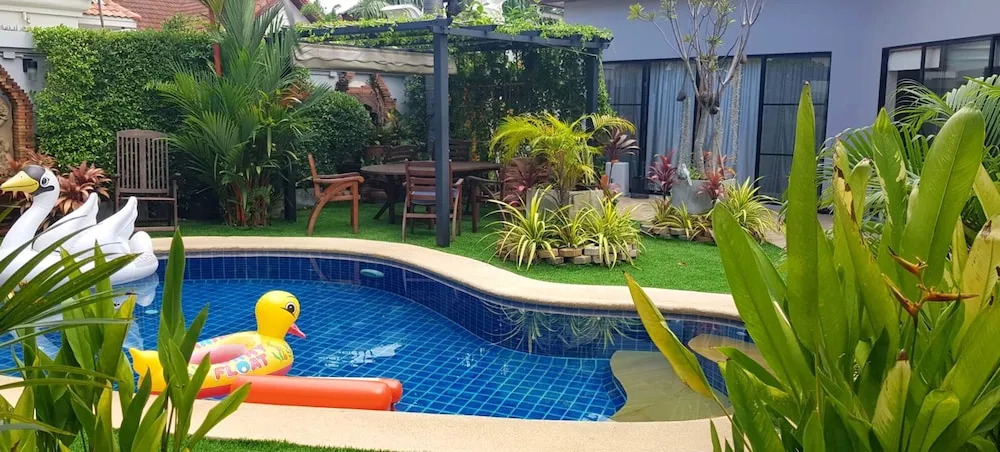 LUXURIOUS VIEW TALAY VILLA - PATTAYA HOLIDAY HOUSE