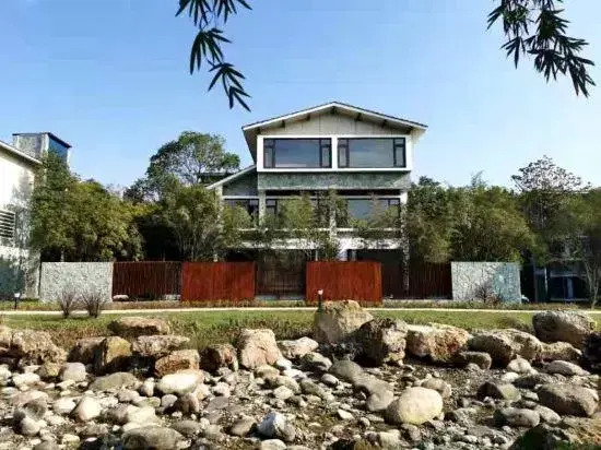 Qi Ming Xing Hot Spring Hotel