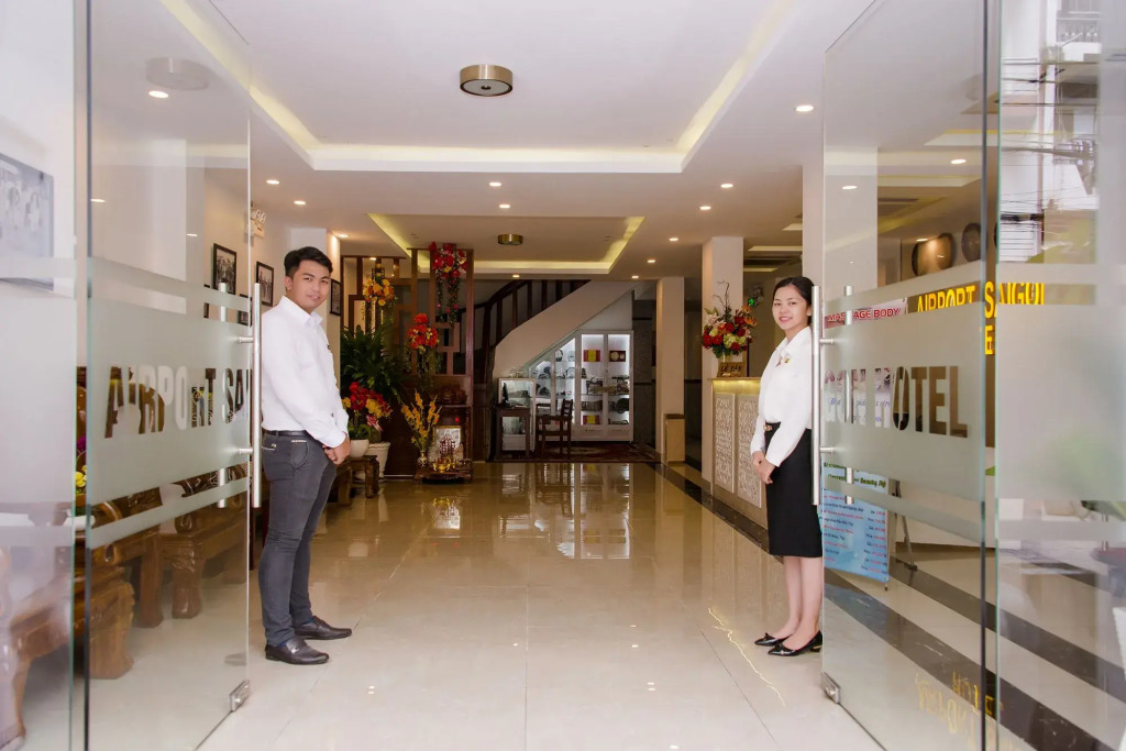 Airport Saigon Hotel - Gần ẩm thực đêm chợ Phạm Văn Hai