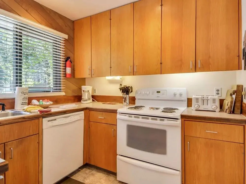 Meadow 21 2 Br condo by RedAwning