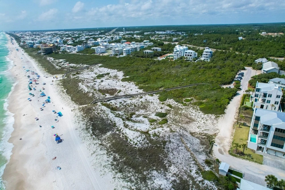 30a Hideaway 2 Bedroom Townhouse by RedAwning