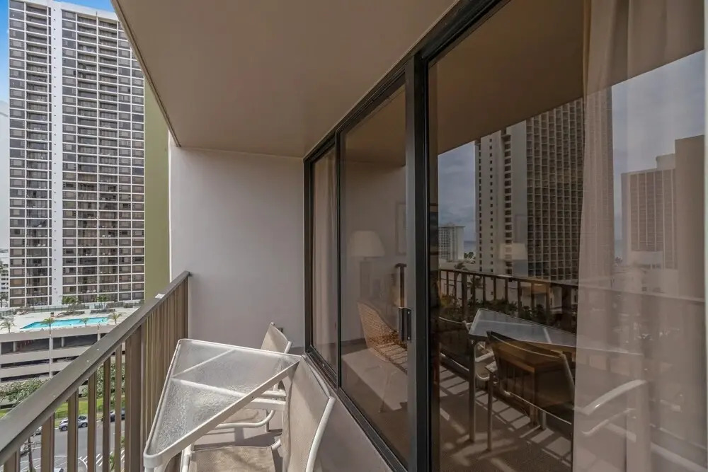 Waikiki Sunset Suite 1212 - Fp 1 Bedroom Home by Redawning