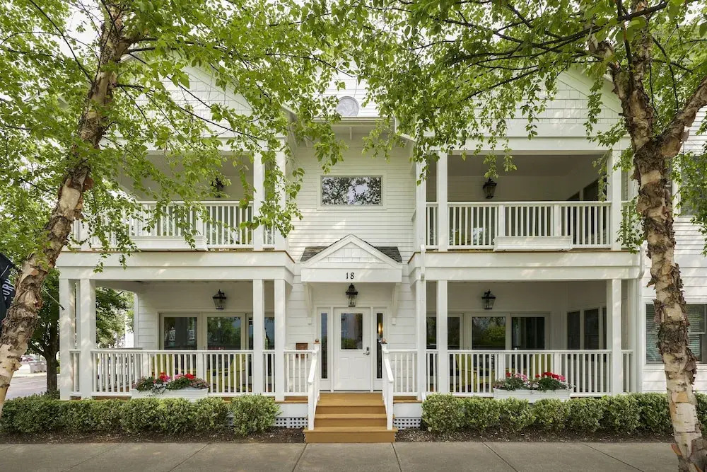 The Neighborhood Hotel - New Buffalo