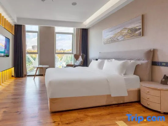 Yuxi Lakeside Hotel